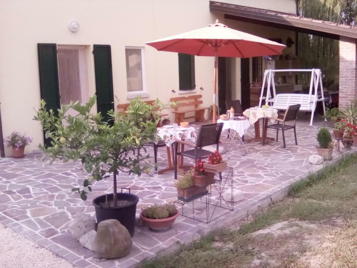 Hotel Borgo Tarapino Ferrara Exterior foto